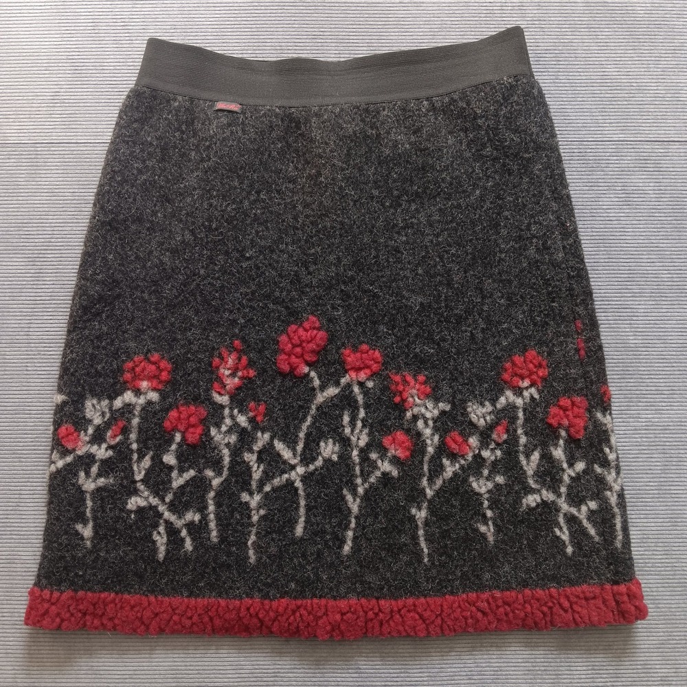 AnRa Boiled Wool Felt Skirt Womens S Charcoal Red Floral Made in Germany